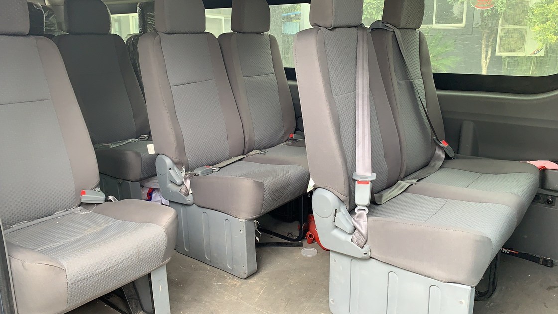2 + 1 Layout Hiace Bus Seats Durbale Kháng mòn cao cho thân xe hẹp